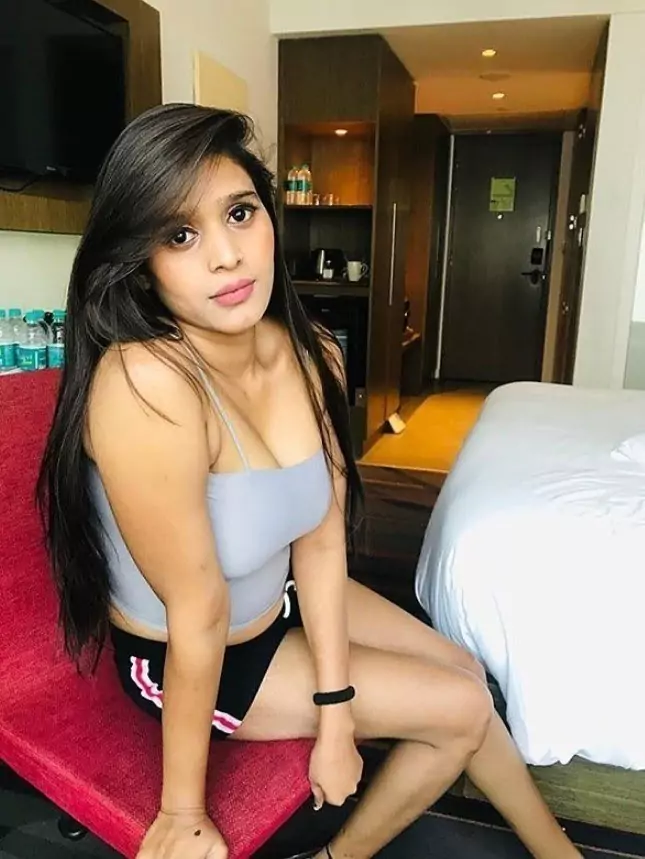 कॉल गर्ल्स सर्विस  घरघोड़ा